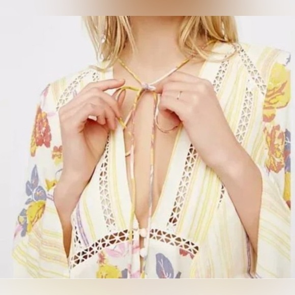 Free People Lovestoned Floral Tunic size Small Crochet Button Down Tassels *read - Picture 7 of 13